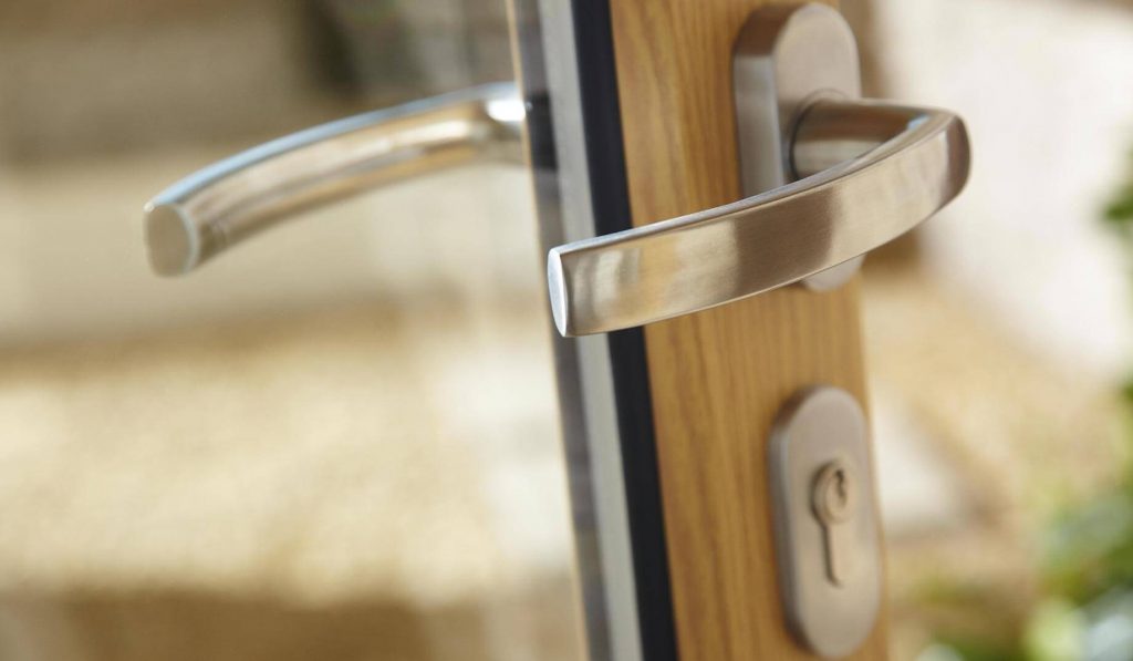 Bifolding door handle and security lock Poole