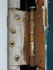 Rusty hinges