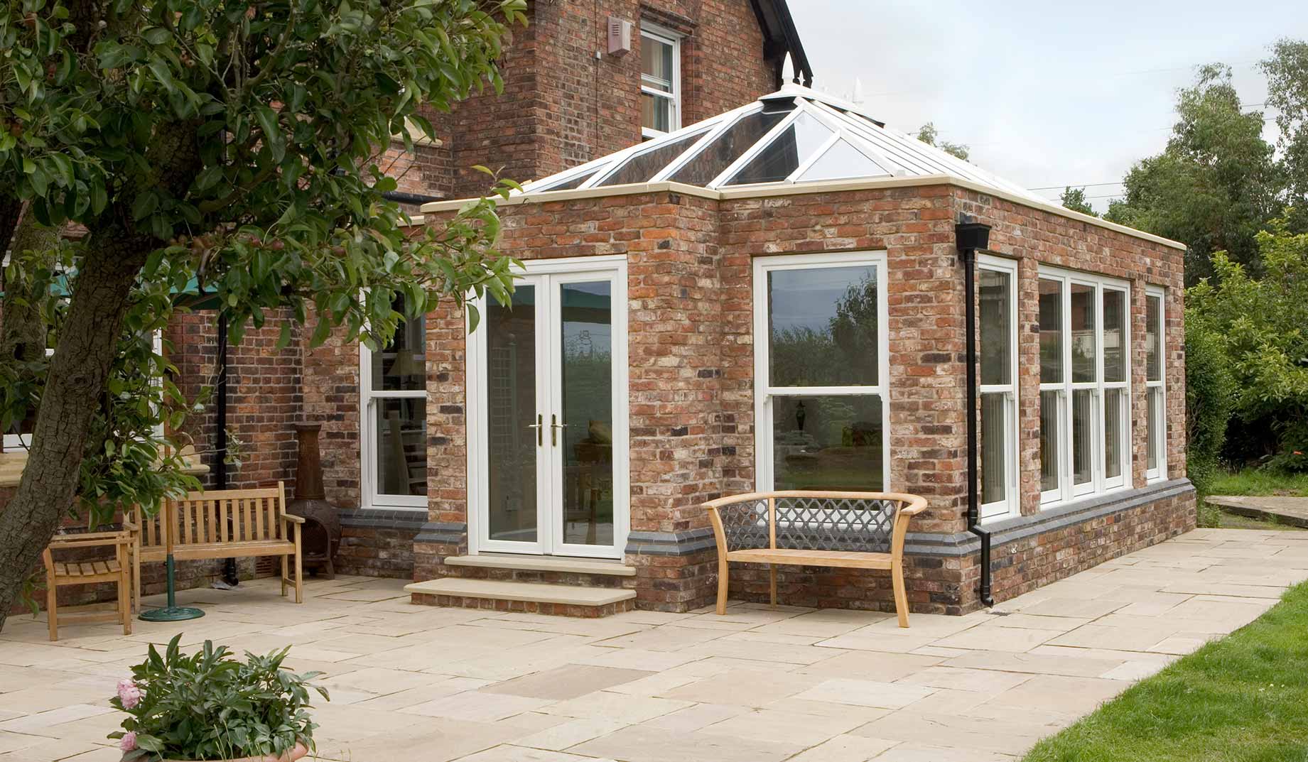 difference between orangery vs conservatory